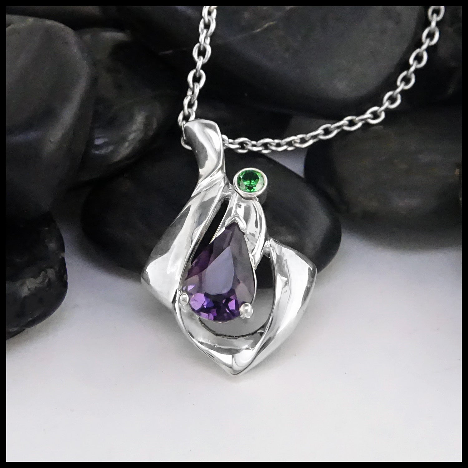 Round Amethyst Pendant Necklace with Diamonds – Estella Collection