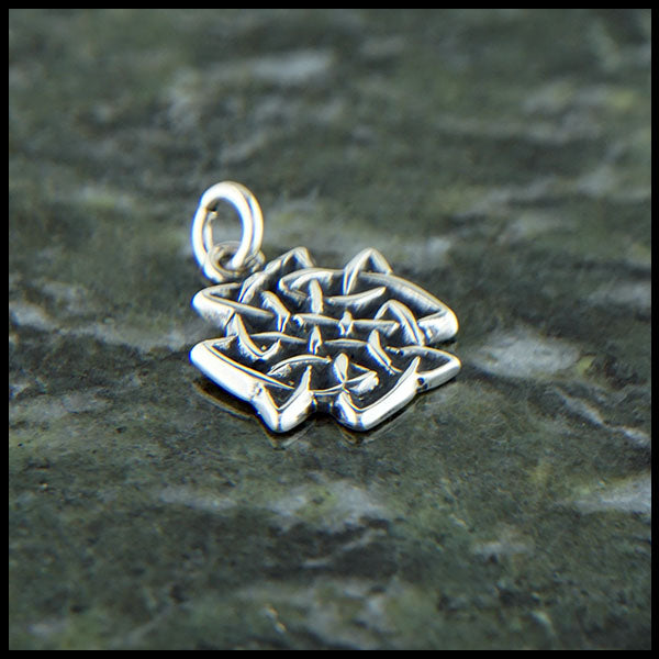 Profile view of celtic knot pendant
