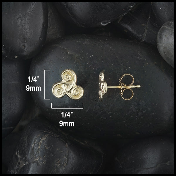 Spiral post earrings measure 1/4"