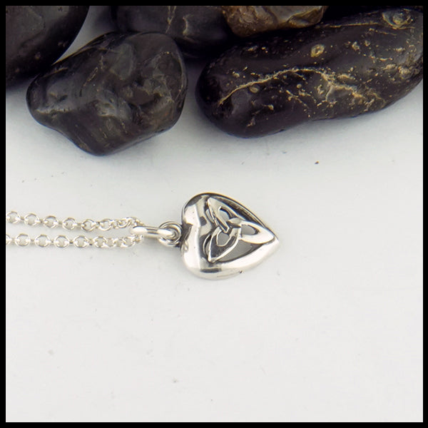 Simple Heart Pendant with Trinity Knot in silver