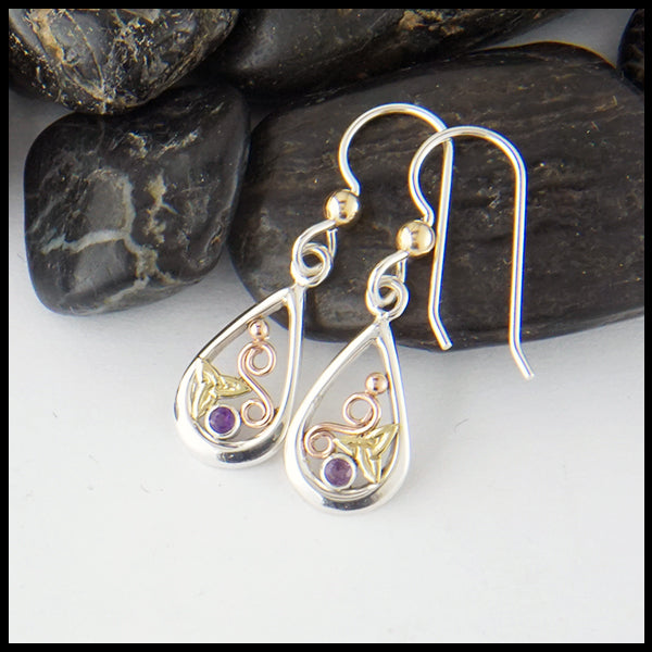 Dainty trinity earrings in silver and gold with amethyst