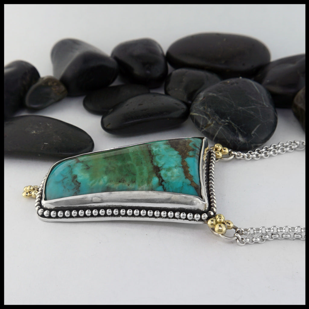 side view of pendant 