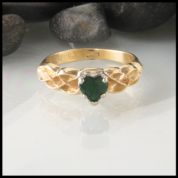 Green tsavorite ring