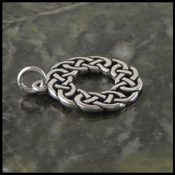 Lover's Knot Celtic pendant in Sterling Silver