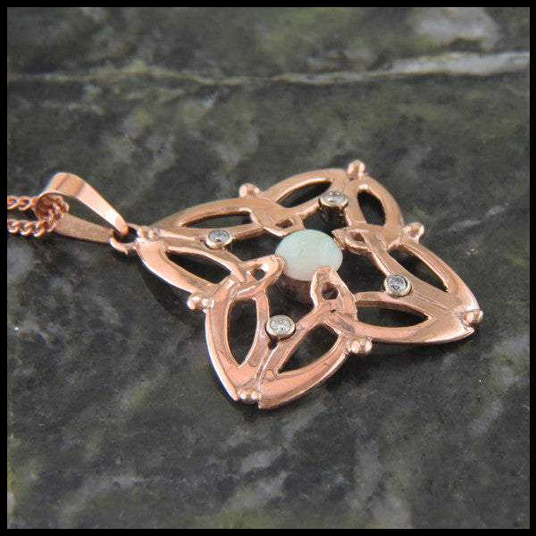 Pendant in Rose Gold with Opals and Diamonds