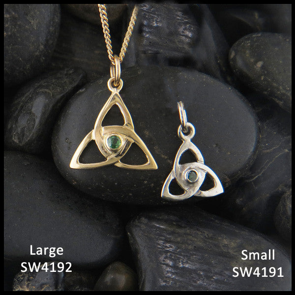 Celtic Triquetra Pendant with Diamond or Tsavorite in Gold