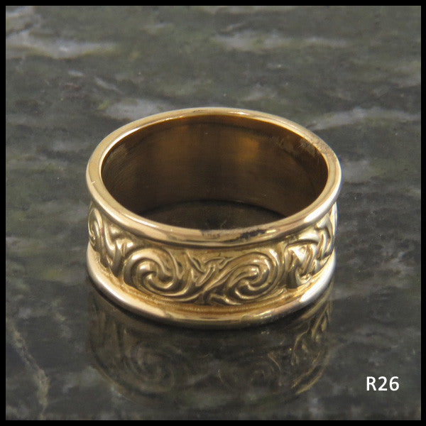 Dal Riada Knot Celtic Ring Band in 14K Gold