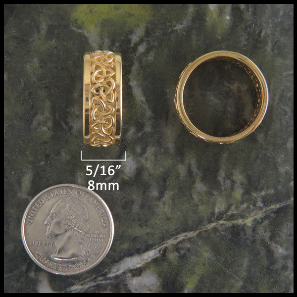 Triquetra Wedding Band in 14K Gold