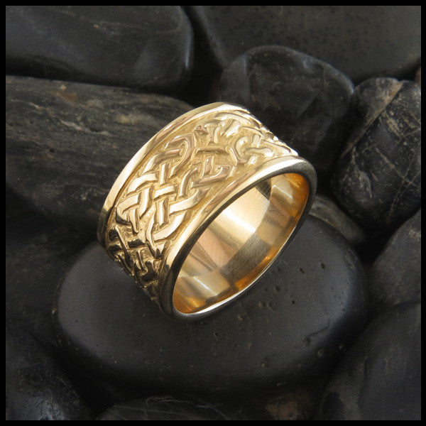 Wide St. Andrew's Knot Band Ring in 14K Gold