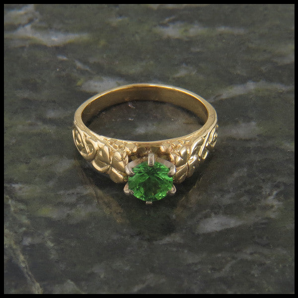 Shamrock Celtic Knot Ring in 14K Gold