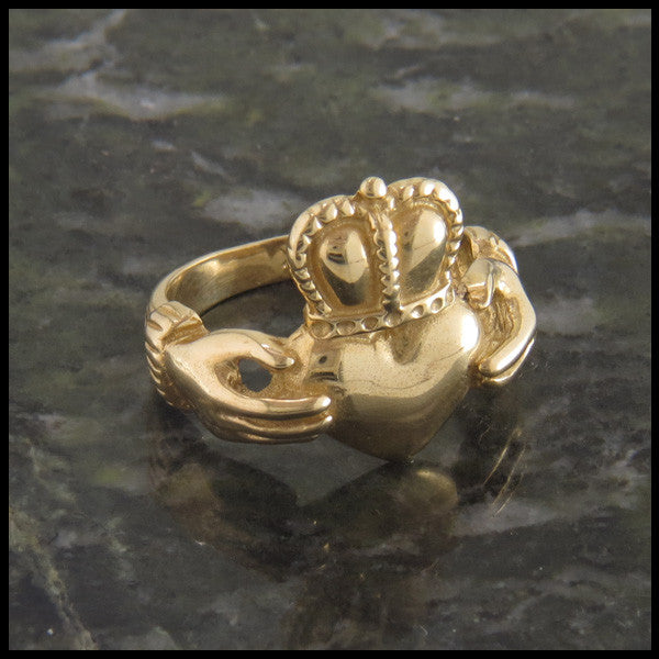 Large Claddagh Celtic Ring in 14K Gold