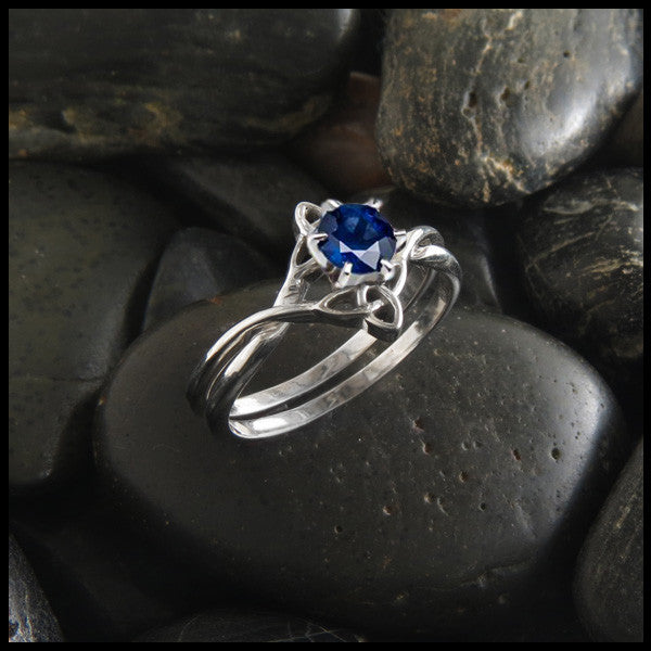 Triquetra Interlocking Engagement Ring Wedding Set with Sapphire