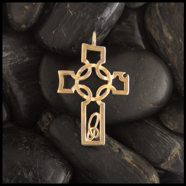Celtic Caldwell Cross in 14K Gold
