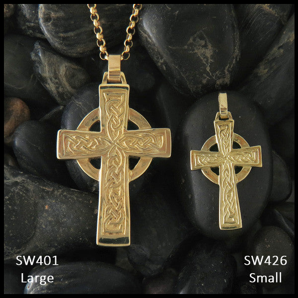 Traditional Celtic Knot Cross in 14K Gold in large and small version