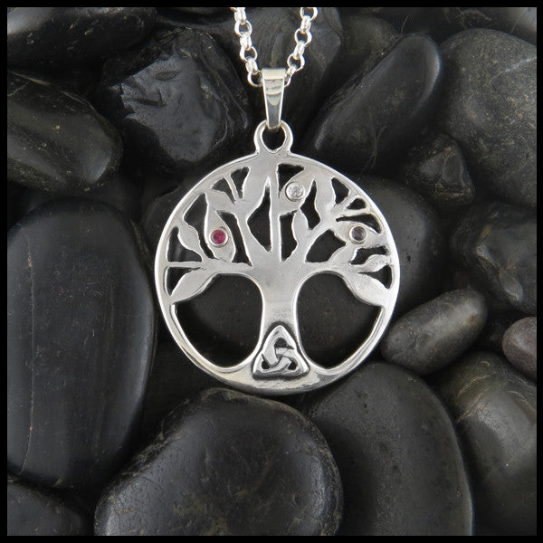 Celtic Family Tree Pendant in silver dimensions