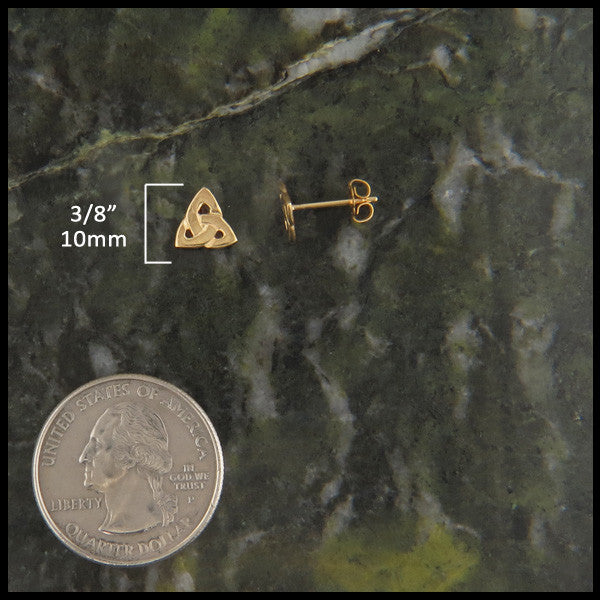 Trinity Knot Post earrings in Gold