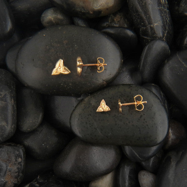 Walker Metalsmiths Small Triquetra post earrings in Gold
