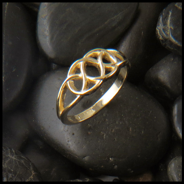 Josephine's Knot, Lover's Knot, Ring in 14K Gold