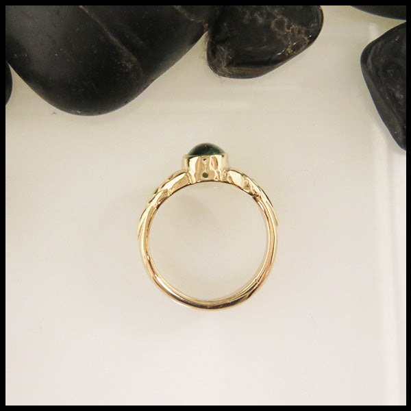 Celtic Trinity Ring with Oval Tsavorite in Gold