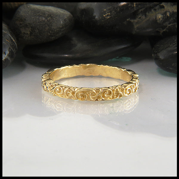 Trinity Scroll Stacking Ring in 14K Gold