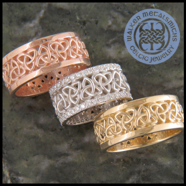 Triquetra Wedding Band in 14K Gold with Diamonds