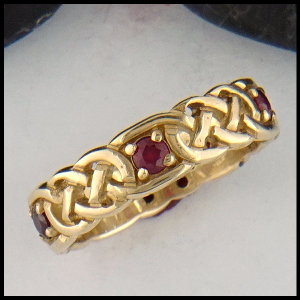 Josephine's Knot band in 14K Yellow gold with Ruby