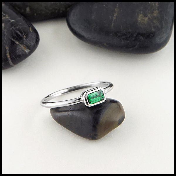 tsavorite stacking ring