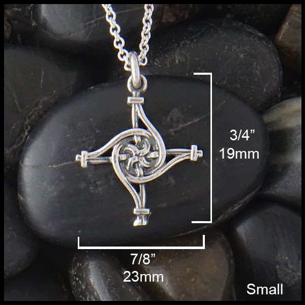 Dimensions of Small St. Brigid Cross 3/4 inch by 7/8 inch