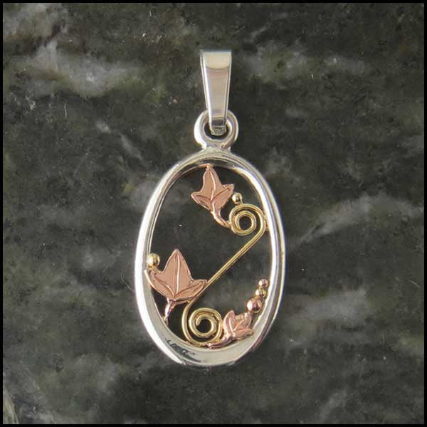 Oval Celtic pendants in Sterling Silver and Gold